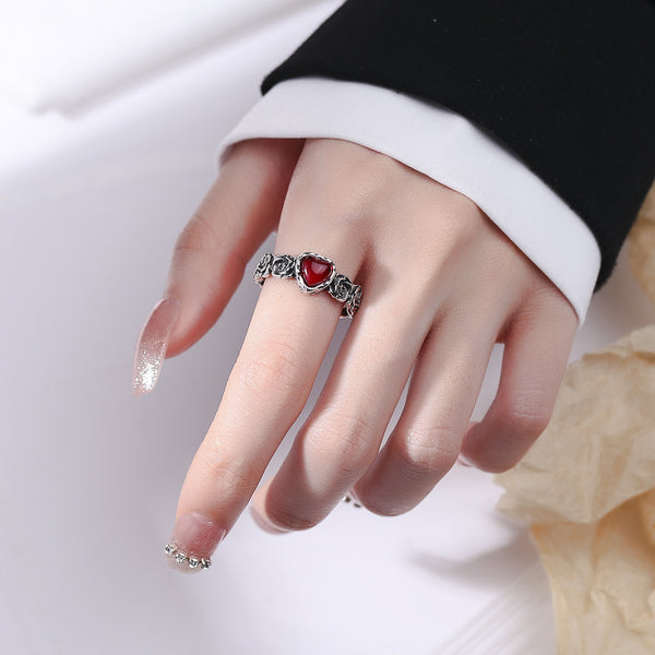 Vintage Rose S925 Silver Girl Vintage Heavy Industry Fashion Red Zircon Heart Ring