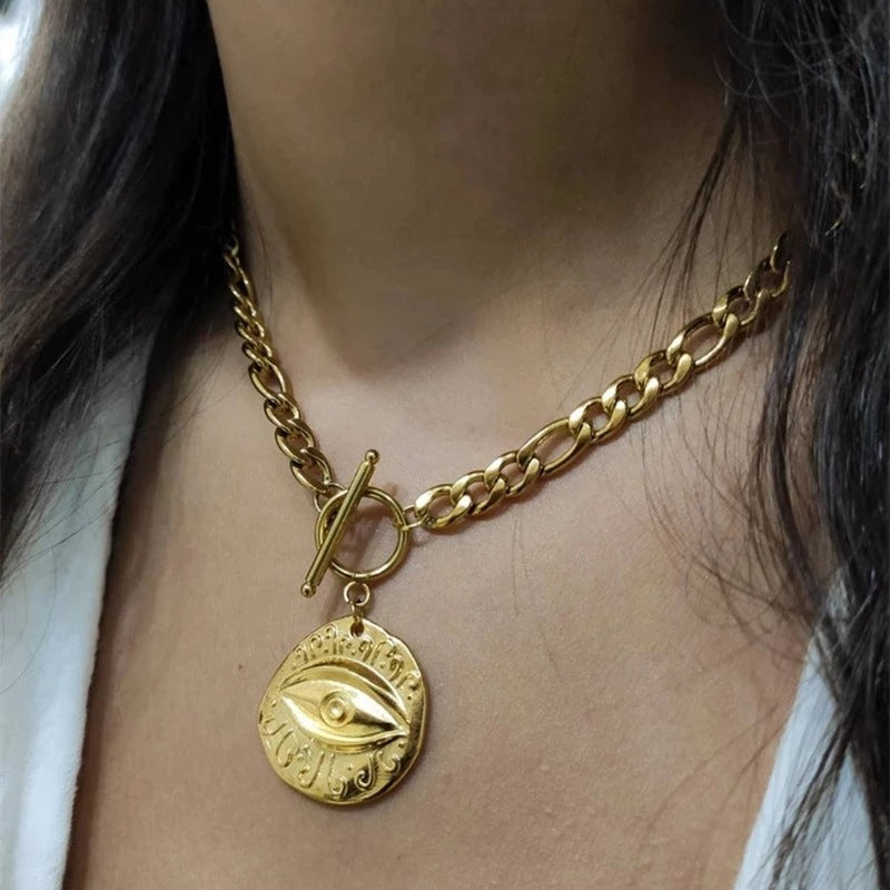 Elevate Your Style with the Vintage Fashion Eye Of Horus Pendant Necklace 