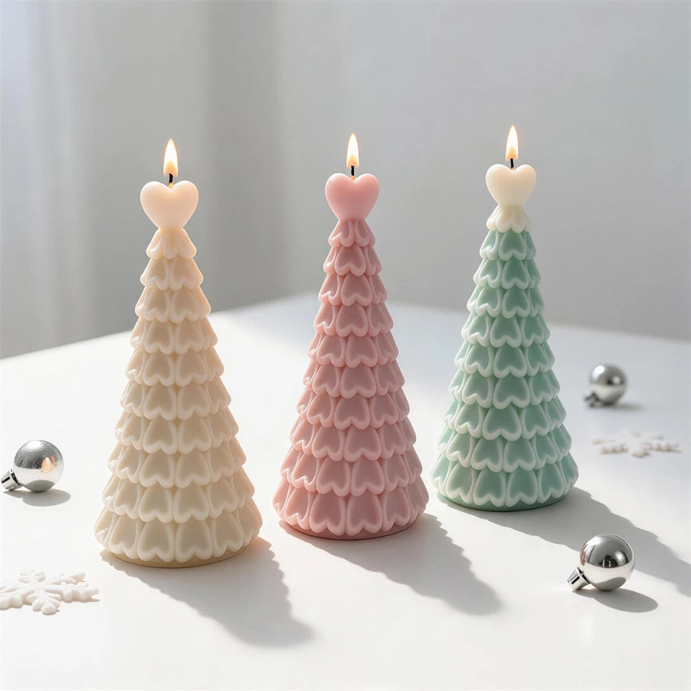 Grouped Christmas trees with repeated heart-like scallops