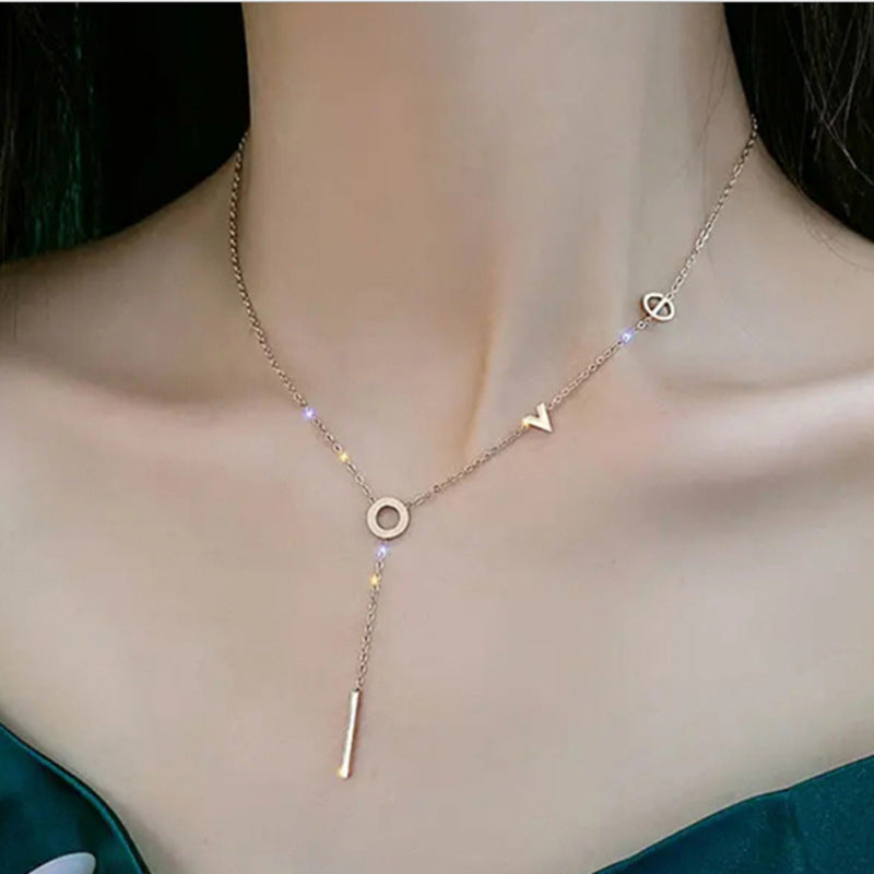 Japanese And Korean Net Red Love Titanium Steel Necklace Female Niche Design Sense Obsesie