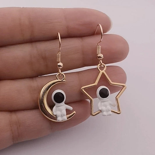 Moon Star Astronaut Earrings Obsesie