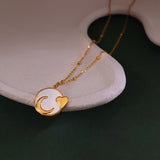 Retro Peach Heart White Sea Moon Necklace Obsesie