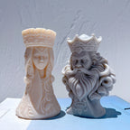 Crowned Queen and bearded King chess sculptures