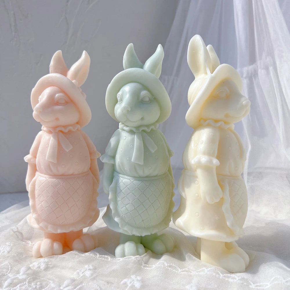 Front and side views of bonneted rabbit castings