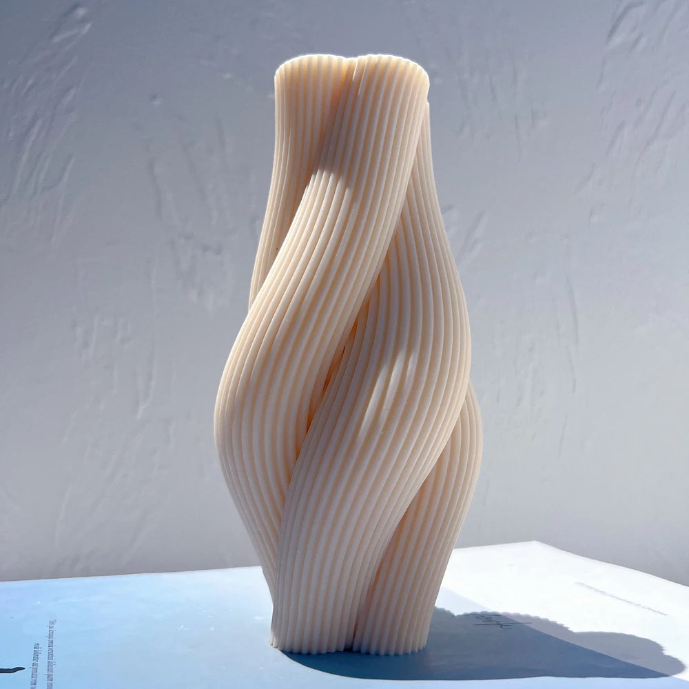 Single peach twisted pillar casting