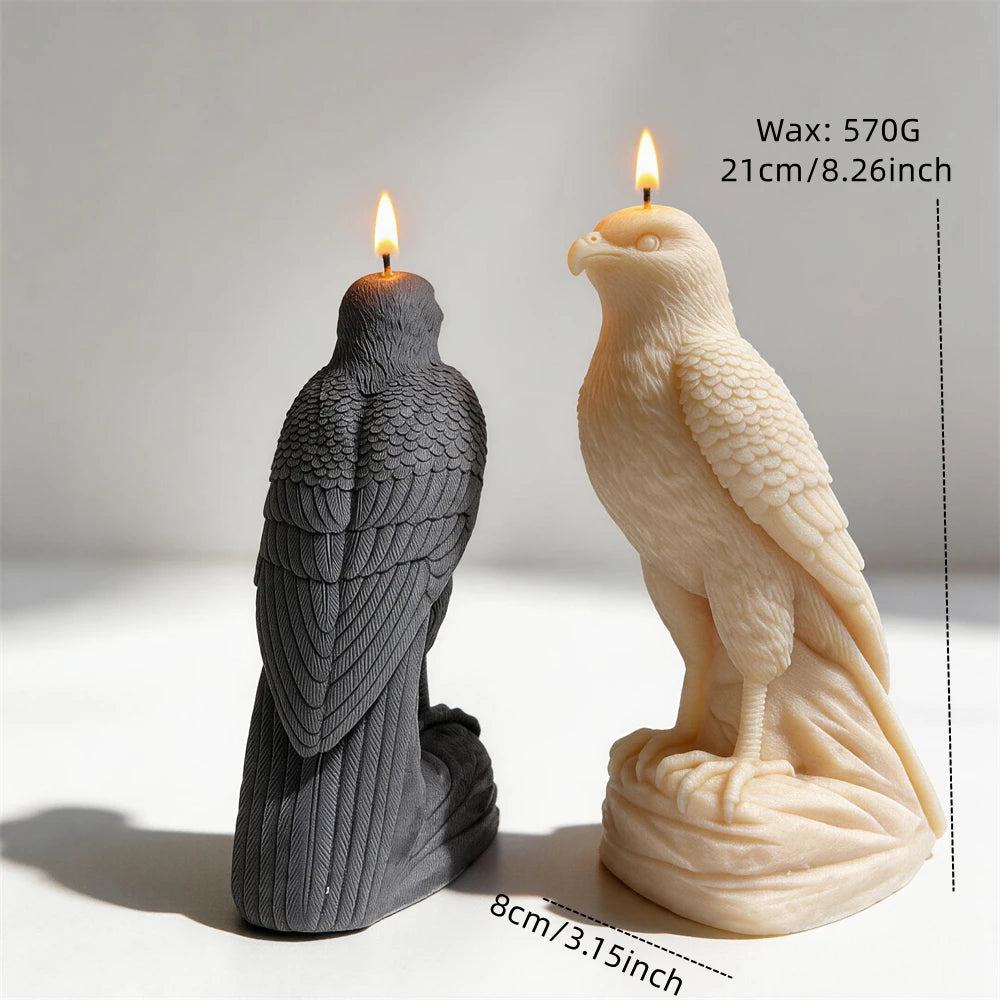 Falcon size graphic showing 21 cm height, 8 cm base and 570 g wax