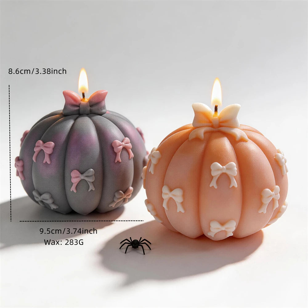 Pumpkin dimension graphic showing 8.6 cm height and 9.5 cm width