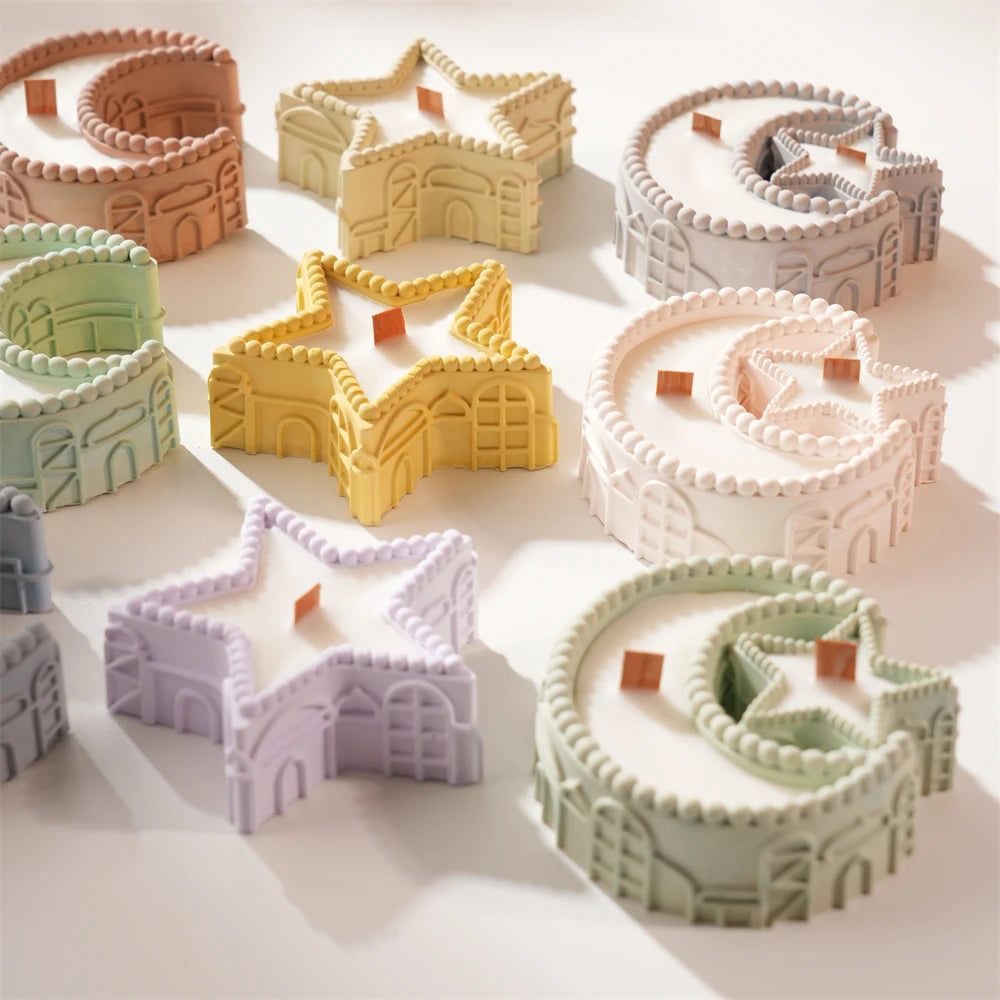 Star and crescent-star castings with recessed centers