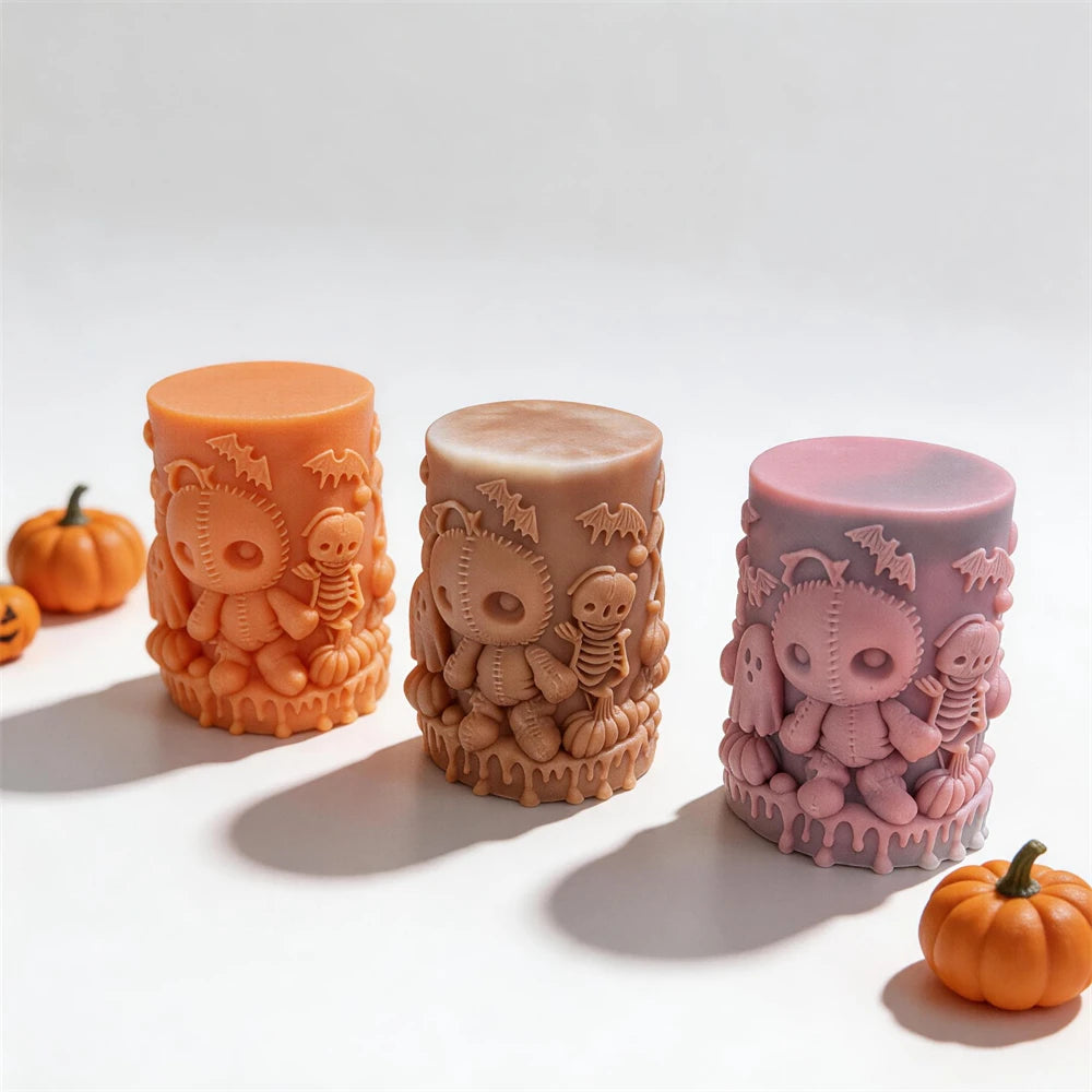 Unlit scene pillars with flat tops and raised Halloween details