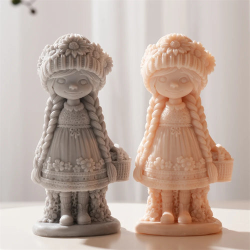 Bambine con cappelli floreali e trecce in grigio e pesca