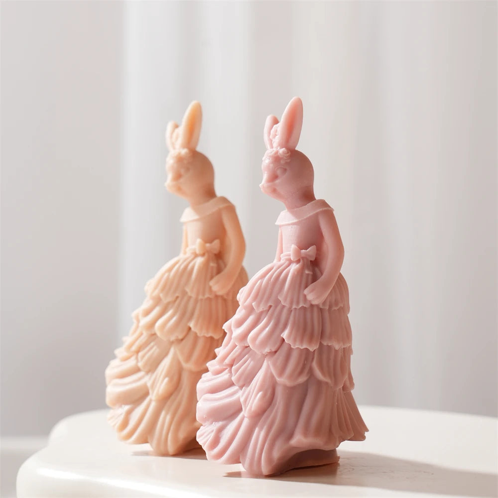 Rear and side views of the cascading gown folds