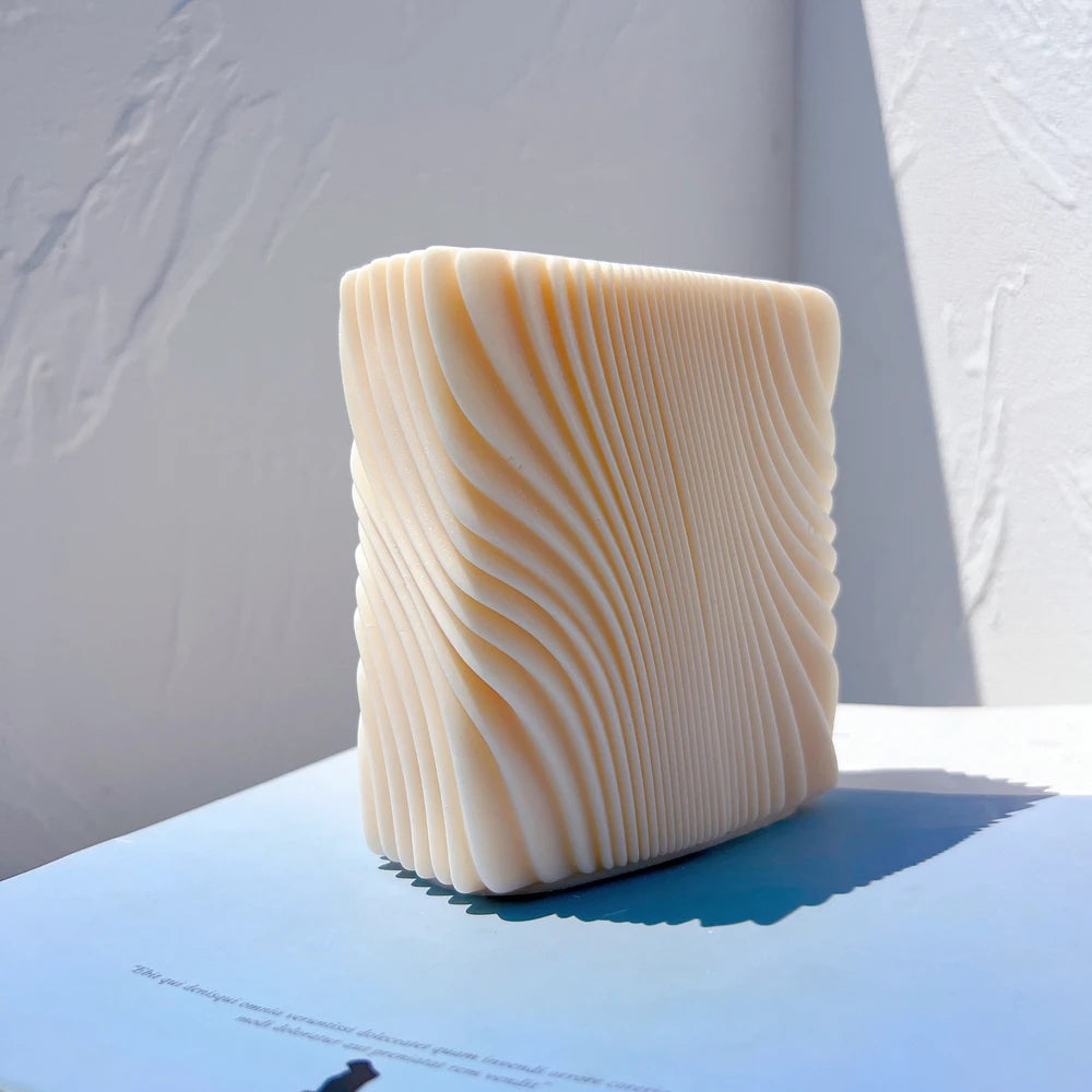 Front view of rectangular swirl candle block