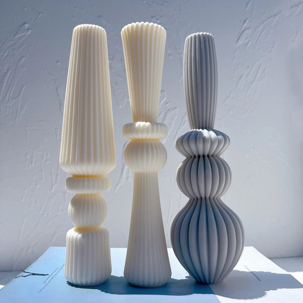 Baluster candles with cylindrical and rounded bases