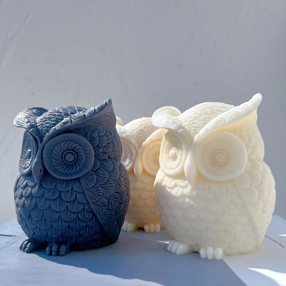 Close group of owls with circular eye rings
