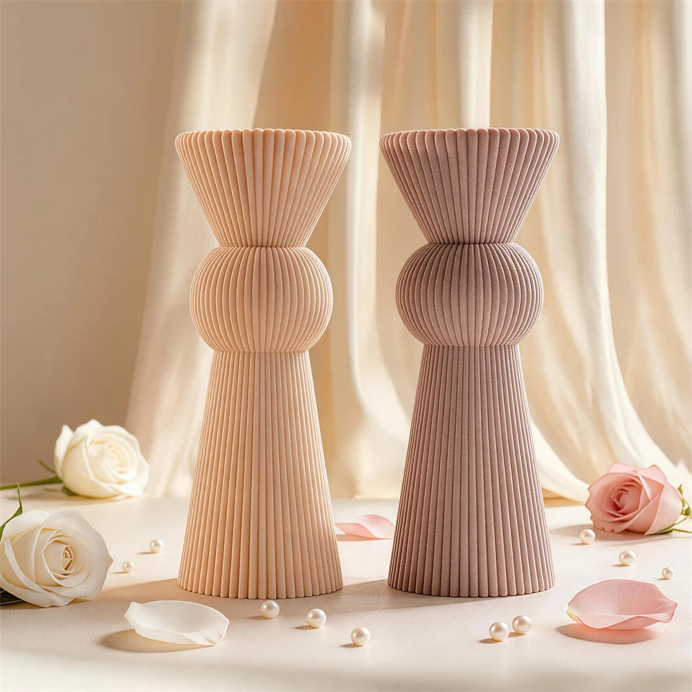 Two 30 cm single-sphere ribbed candle samples