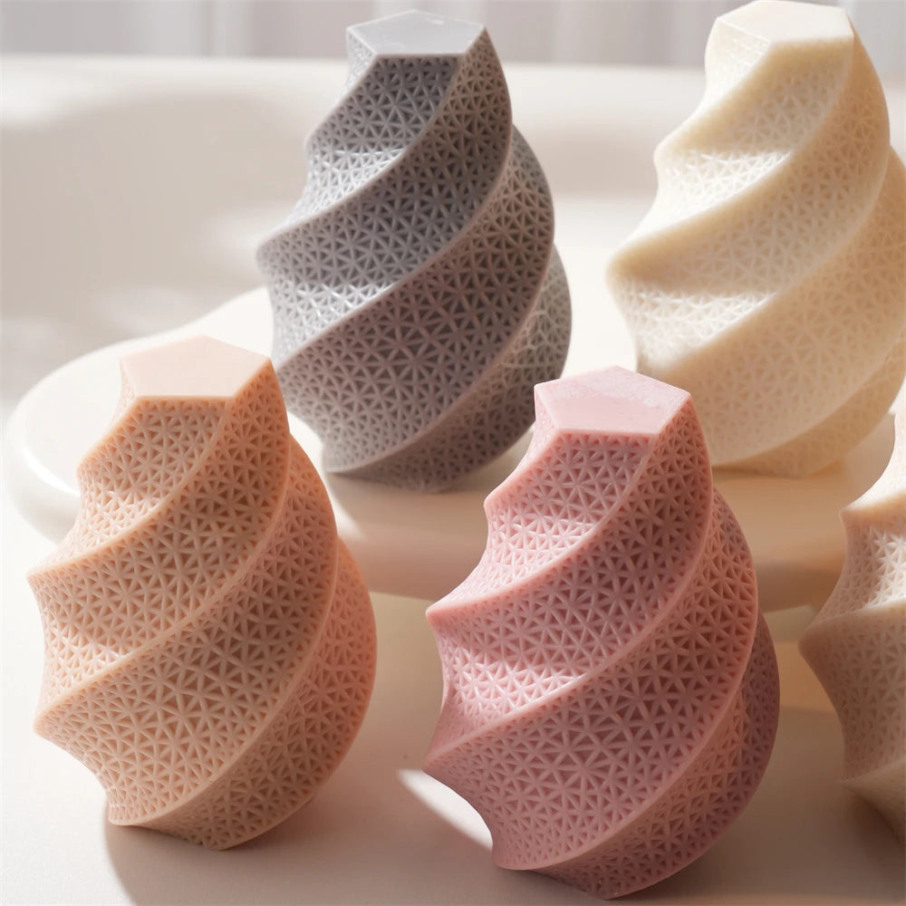 Close view of triangular lattice texture on swirl examples