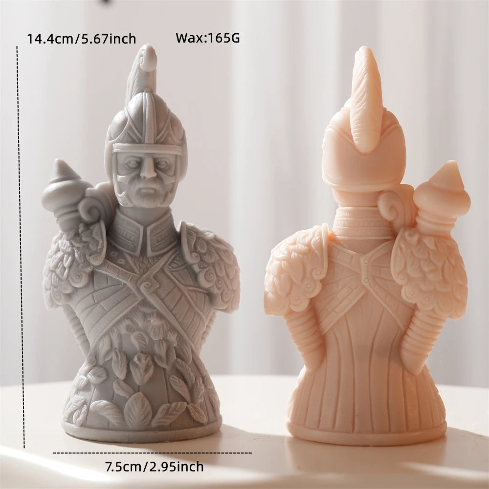 Helmeted figure size diagram showing 14.4 cm height and 7.5 cm base width