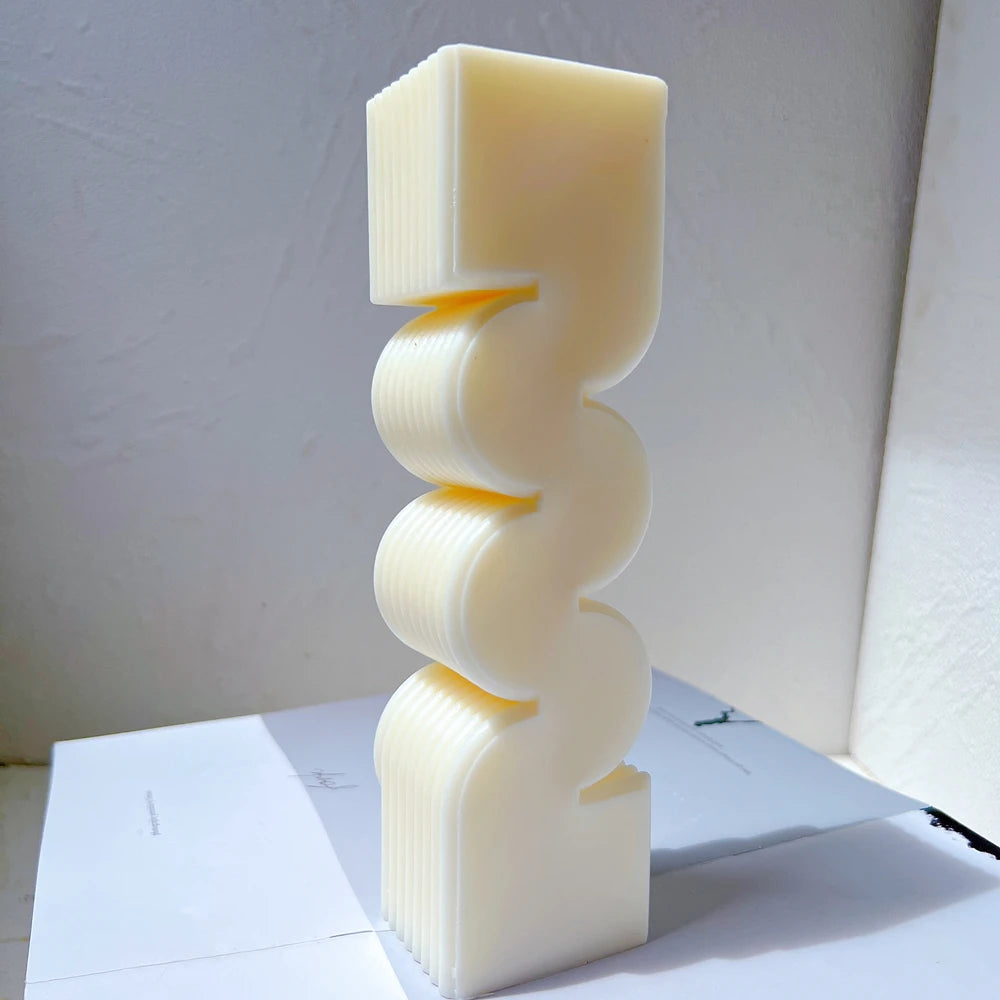 Rear view of serpentine pillar casting with a smoother surface