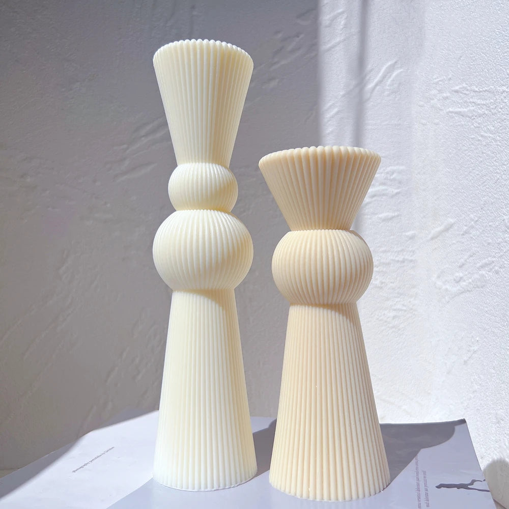 Single-sphere and double-sphere ribbed castings side by side