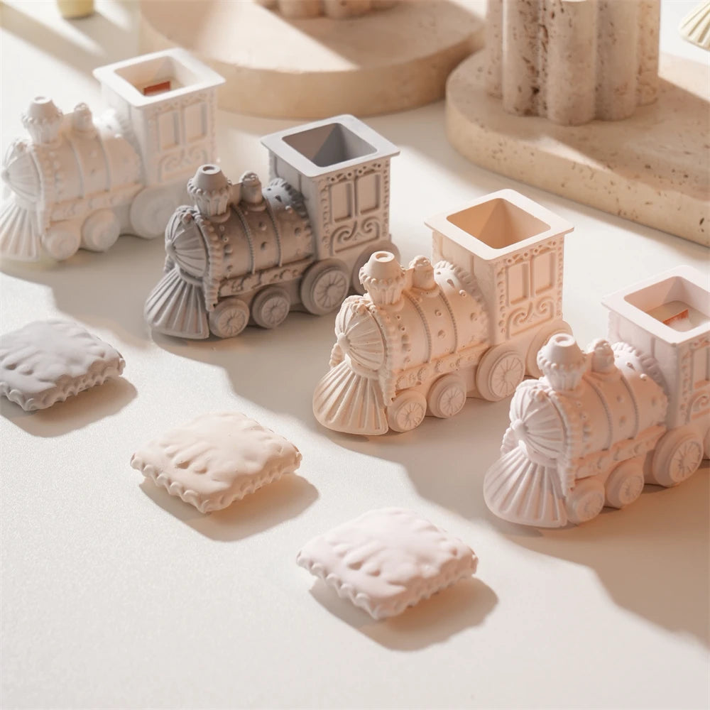 Train jar castings with open cabins and icing-style lids