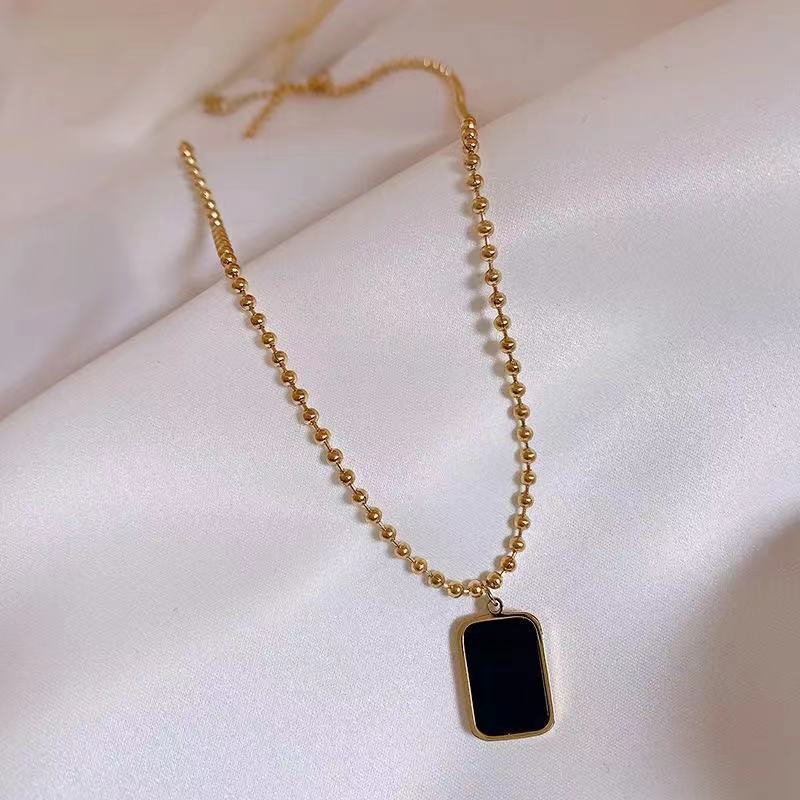 Square Sequin Necklace Women's Simple Geometric Necklace Obsesie