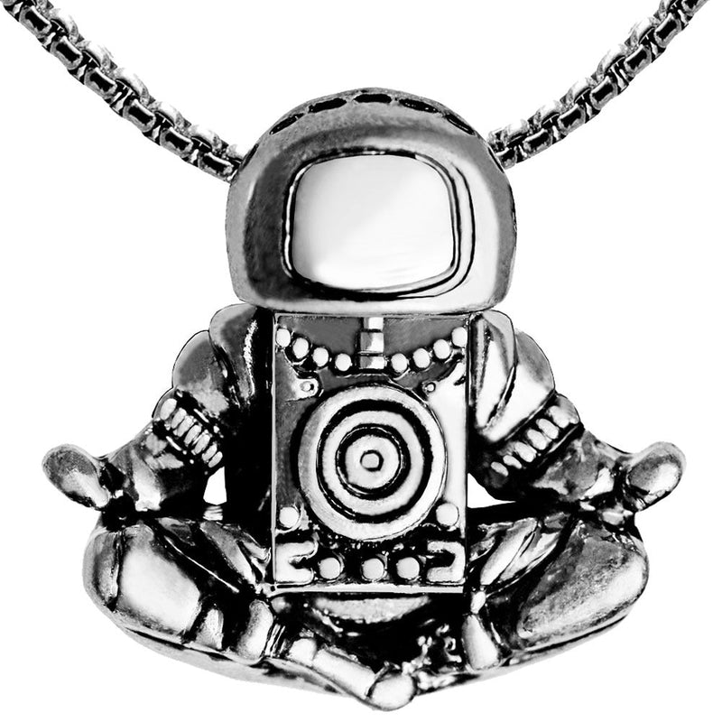 Vintage astronaut pendant necklace Obsesie