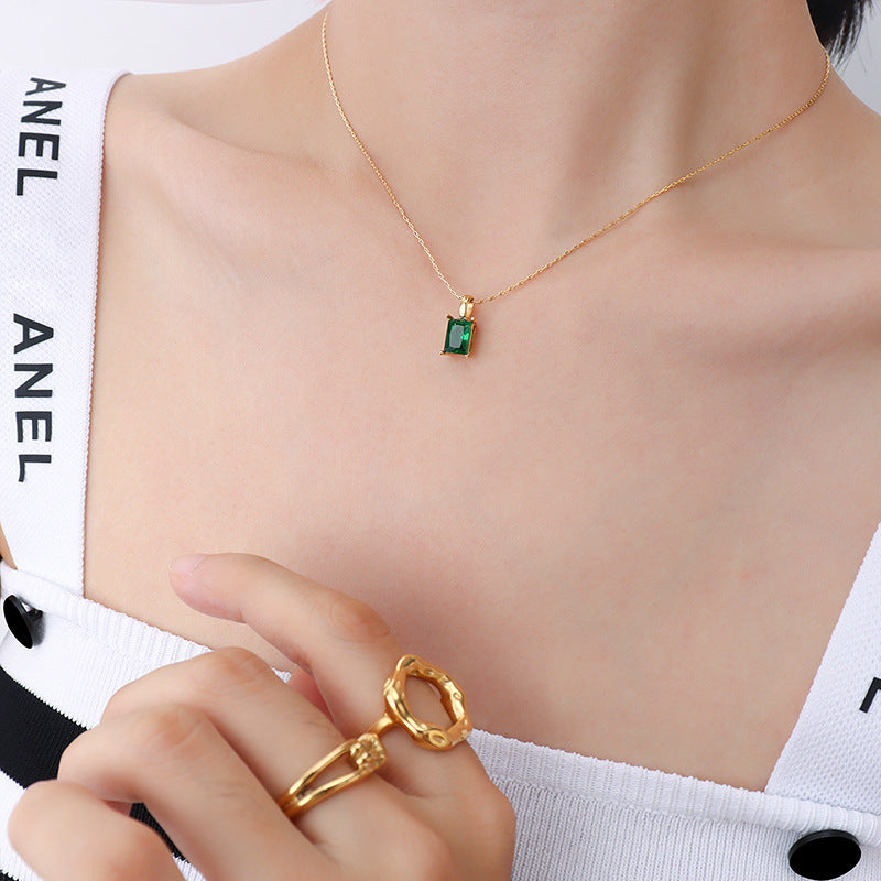 Women's Vintage Emerald Zircon Pendant Necklace Obsesie