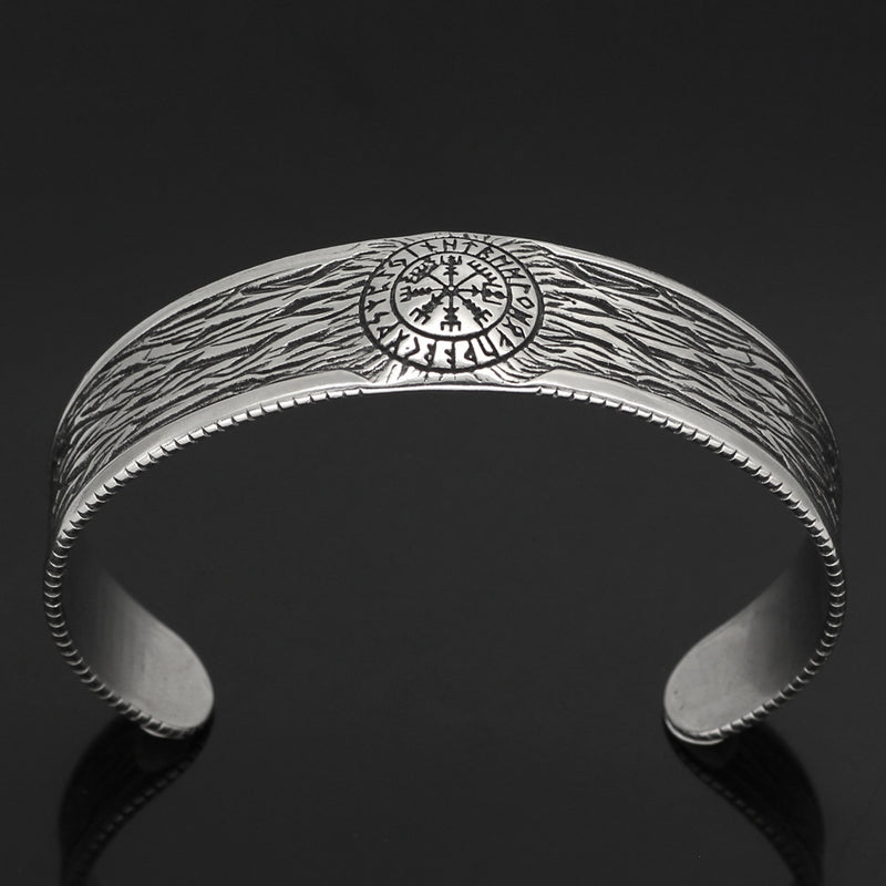 Unlock Your Inner Viking with the Nordic Viking Men Vegvisir Bangle - Find Strength and Style